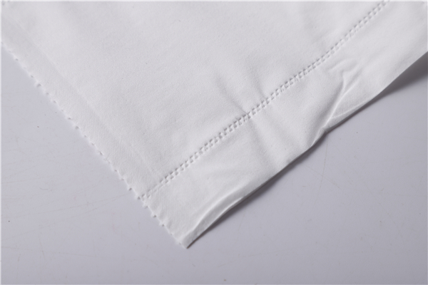 Skin-friendly and healthy facial tissues