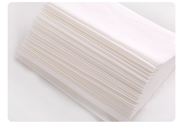 Skin-friendly and healthy facial tissues